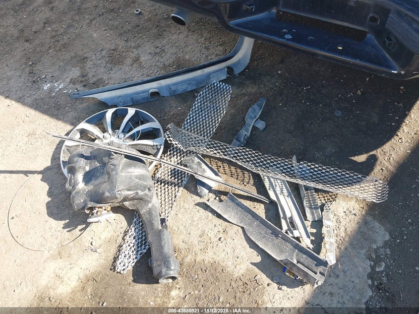 1996 Chevrolet Gmt-400 C1500 VIN: 1GCEC14MXTZ140086 Lot: 43680921