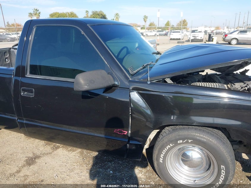 1996 Chevrolet Gmt-400 C1500 VIN: 1GCEC14MXTZ140086 Lot: 43680921