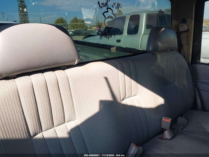 1996 Chevrolet Gmt-400 C1500 VIN: 1GCEC14MXTZ140086 Lot: 43680921