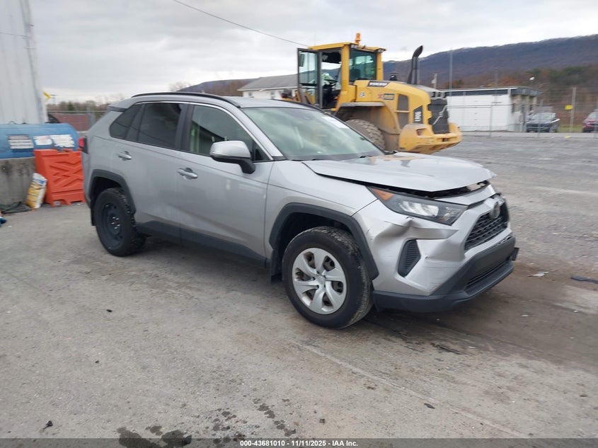2019 TOYOTA RAV4 LE - JTMG1RFVXKJ003620
