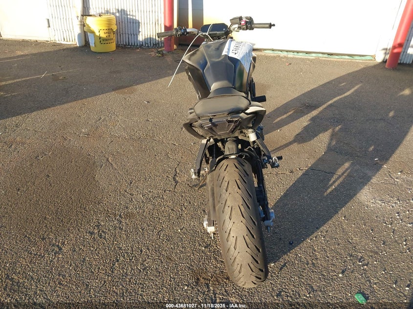 2022 Yamaha Mt07 VIN: JYARM32E3NA005910 Lot: 43681027