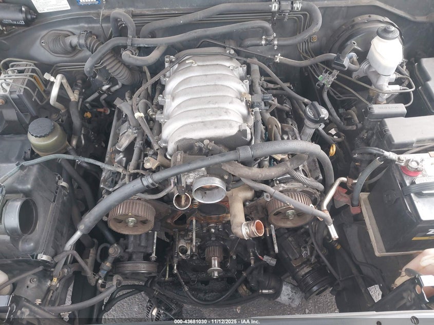 2004 Toyota Sequoia Sr5 V8 VIN: 5TDZT34A64S232172 Lot: 43681030