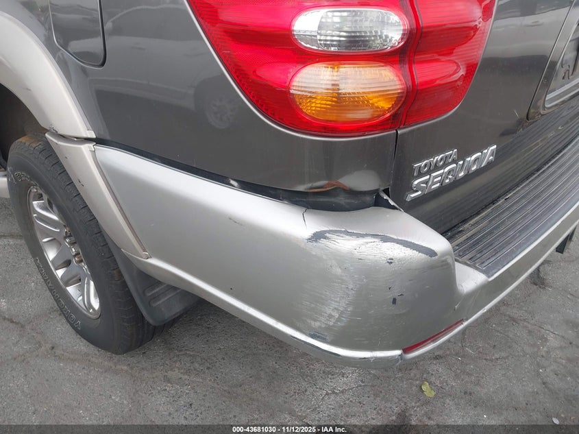 2004 Toyota Sequoia Sr5 V8 VIN: 5TDZT34A64S232172 Lot: 43681030