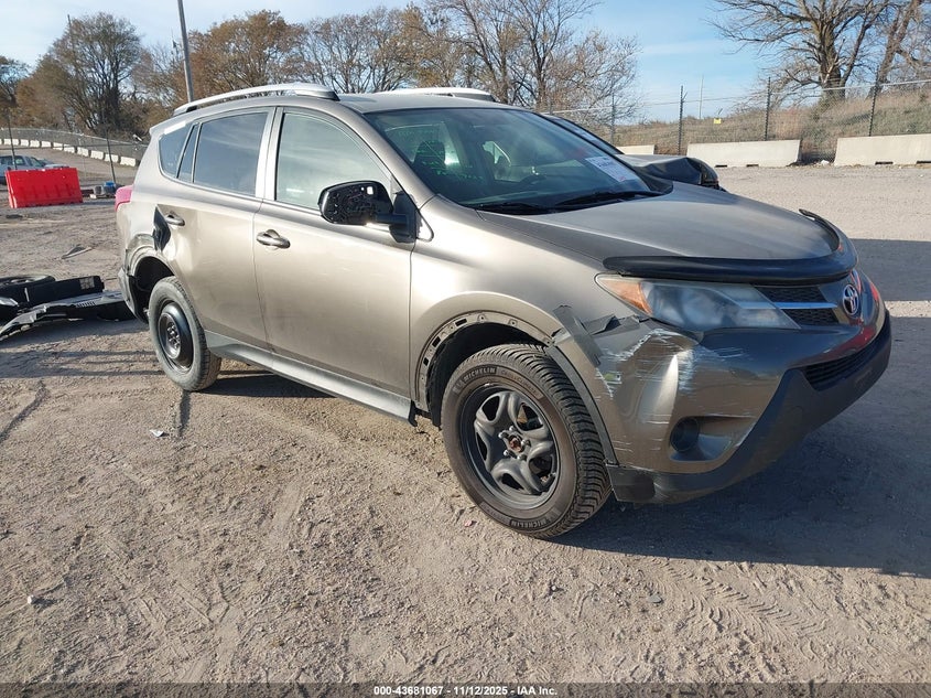 TOYOTA RAV4 LE