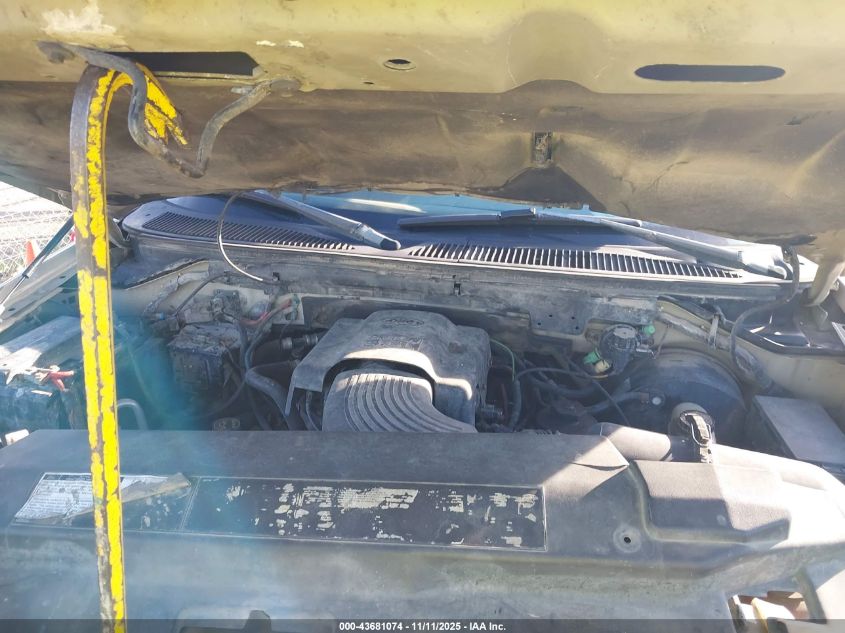 2002 Ford Expedition Xlt VIN: 1FMRU15W52LA43728 Lot: 43681074