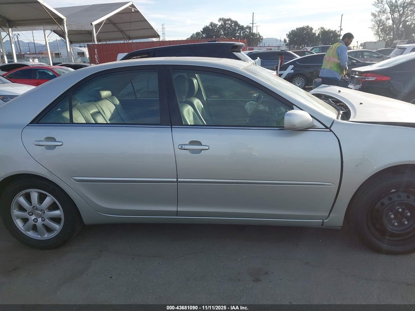 JTDBF30K620047272 2002 TOYOTA CAMRY photo no. 14