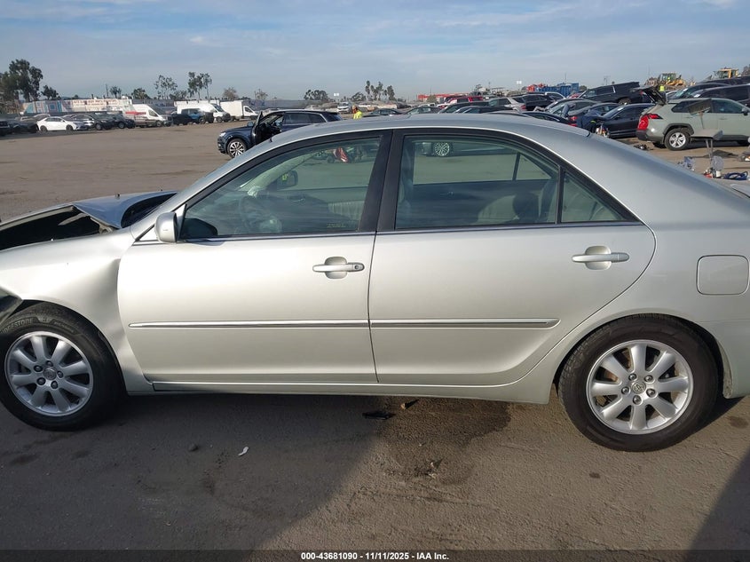 JTDBF30K620047272 2002 TOYOTA CAMRY photo no. 15