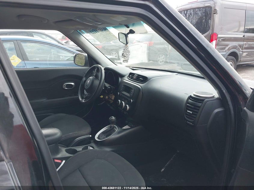 KNDJN2A25E7012094 2014 KIA SOUL photo no. 5