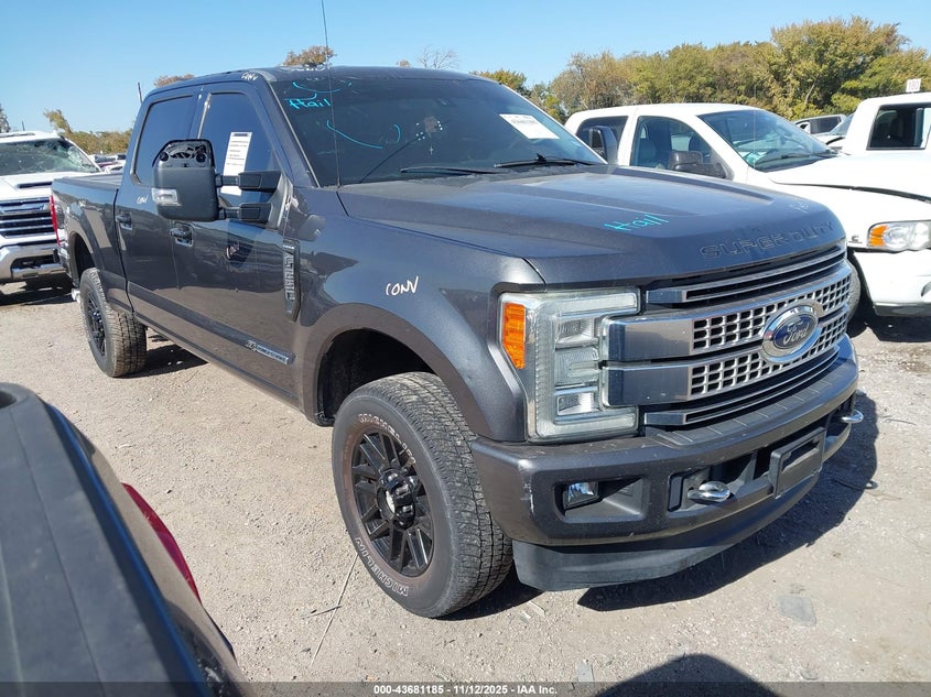 FORD F-250 PLATINUM