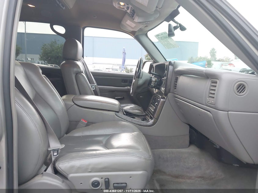 2004 GMC Yukon Denali VIN: 1GKEK63U54J120351 Lot: 43681207