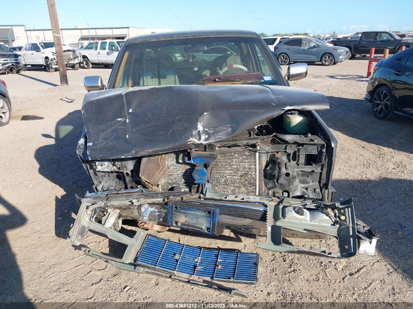 1993 GMC Sierra C1500 VIN: 2GTEC19K3P1530260 Lot: 43681212