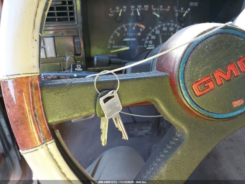 1993 GMC Sierra C1500 VIN: 2GTEC19K3P1530260 Lot: 43681212