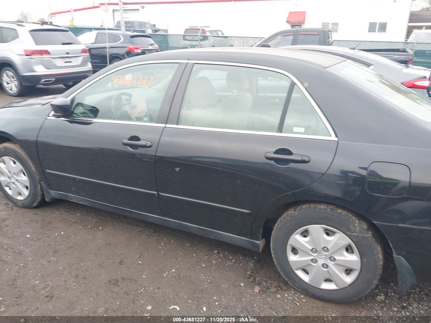 1HGCM563X4A008012 2004 HONDA ACCORD photo no. 14
