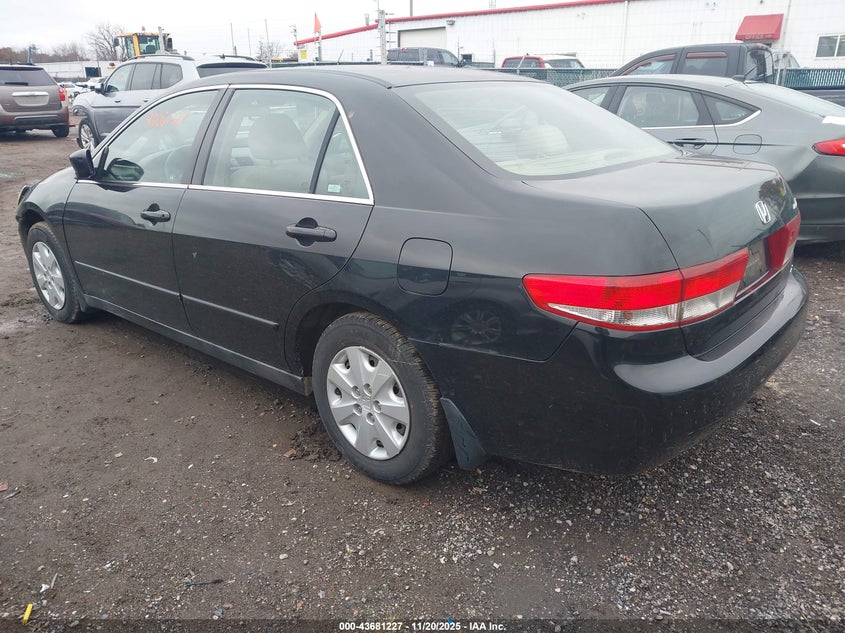 1HGCM563X4A008012 2004 HONDA ACCORD photo no. 3