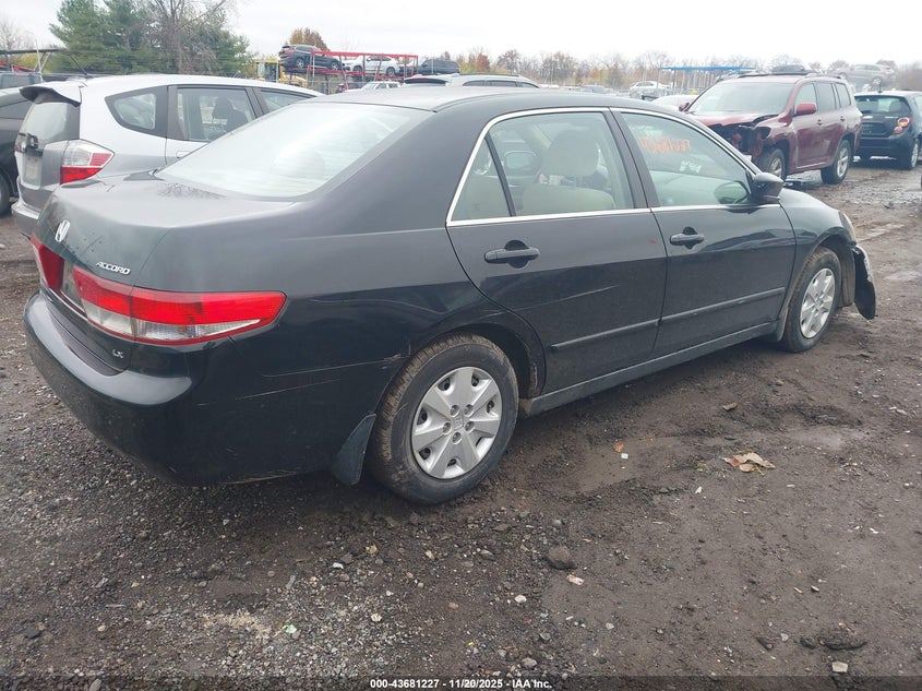 1HGCM563X4A008012 2004 HONDA ACCORD photo no. 4