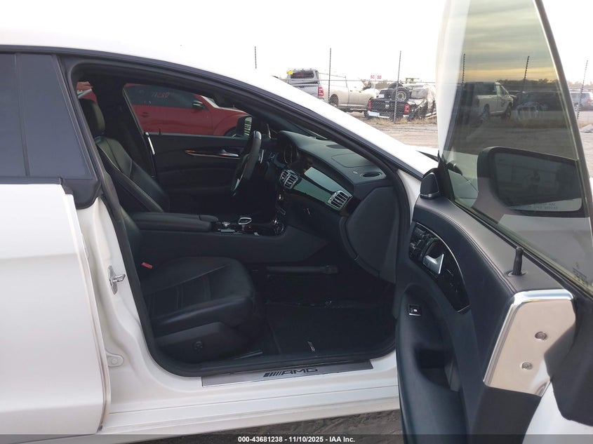 2012 Mercedes-Benz Cls 63 Amg VIN: WDDLJ7EB7CA033238 Lot: 43681238