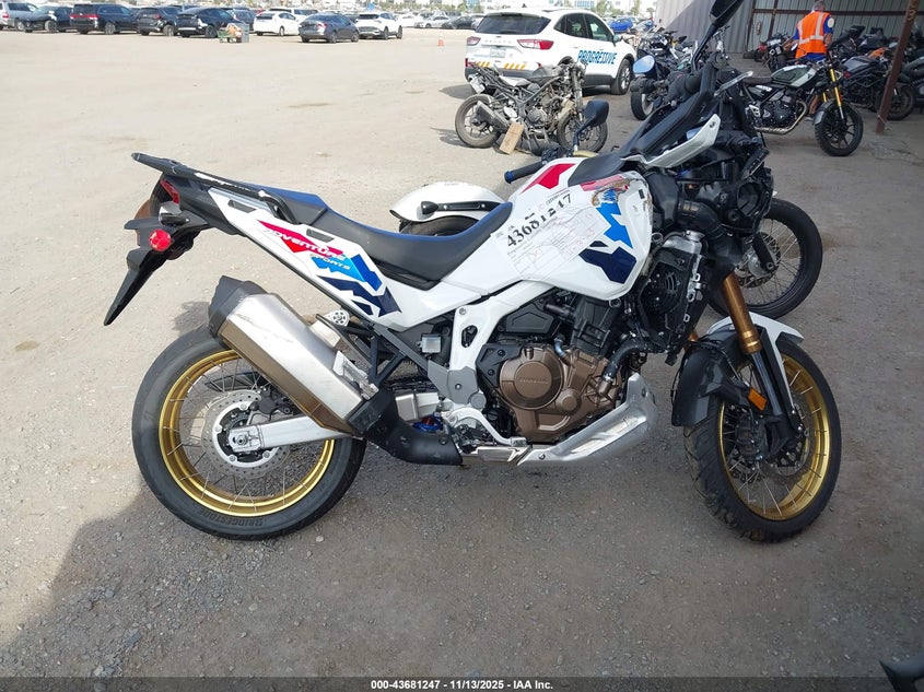 2025 Honda Crf1100 A4 VIN: JH2SD15B5SK100445 Lot: 43681247