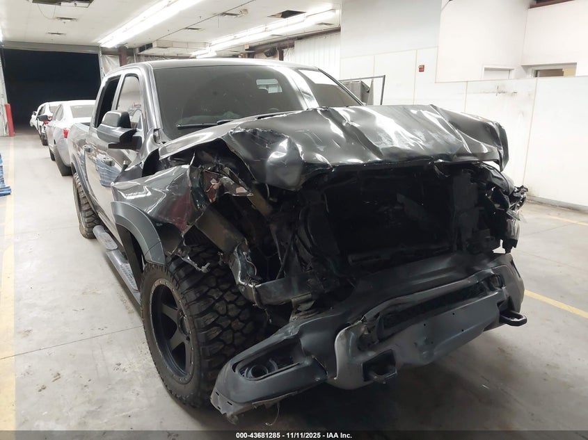 2018 RAM 1500 REBEL  4X4 5'7 BOX - 1C6RR7YTXJS199432