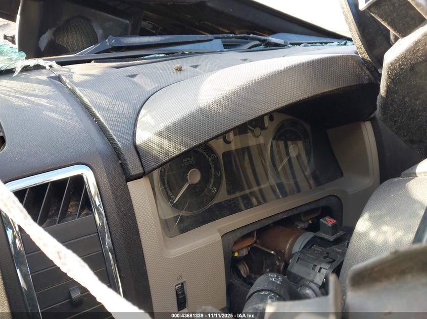 2008 Mercury Mariner Premier VIN: 4M2CU87128KJ14106 Lot: 43681339