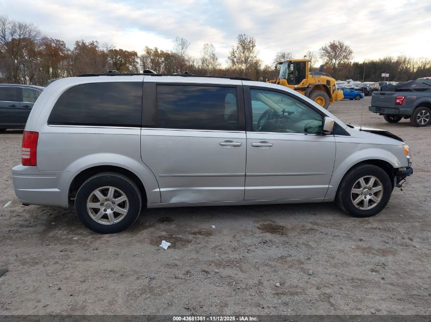 2008 Chrysler Town & Country Touring VIN: 2A8HR54P58R828553 Lot: 43681351