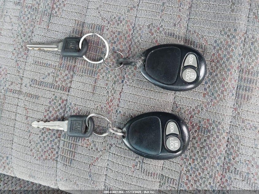 2003 Pontiac Montana M16 W/1Sv Pkg. VIN: 1GMDX03EX3D274030 Lot: 43681364