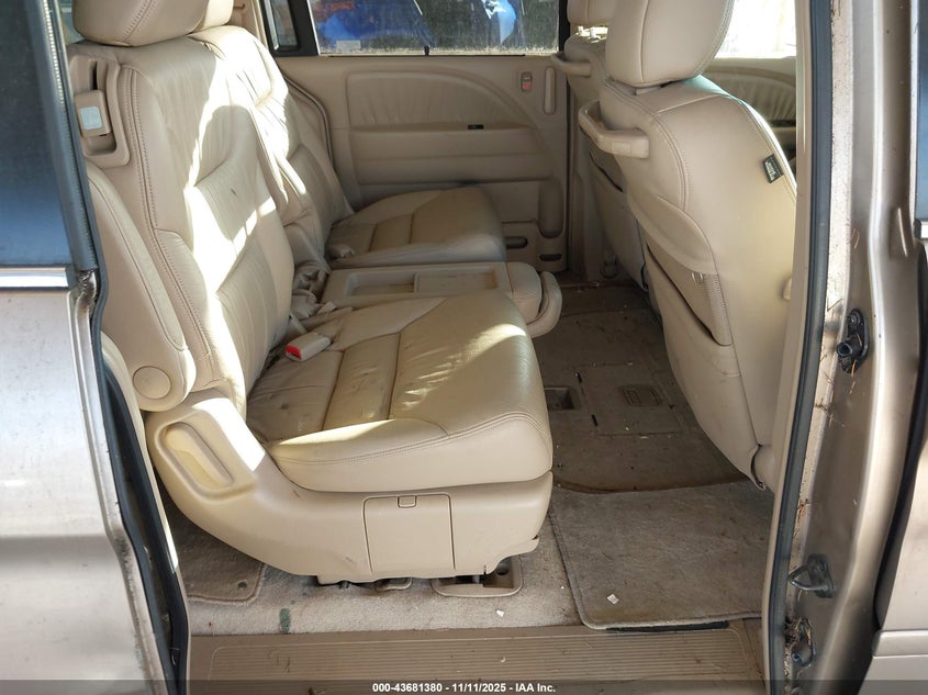 2006 Honda Odyssey Ex-L VIN: 5FNRL38696B421587 Lot: 43681380