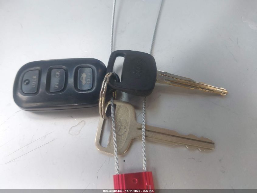 2003 Toyota Corolla Le VIN: JTDBR32E730036894 Lot: 43681433