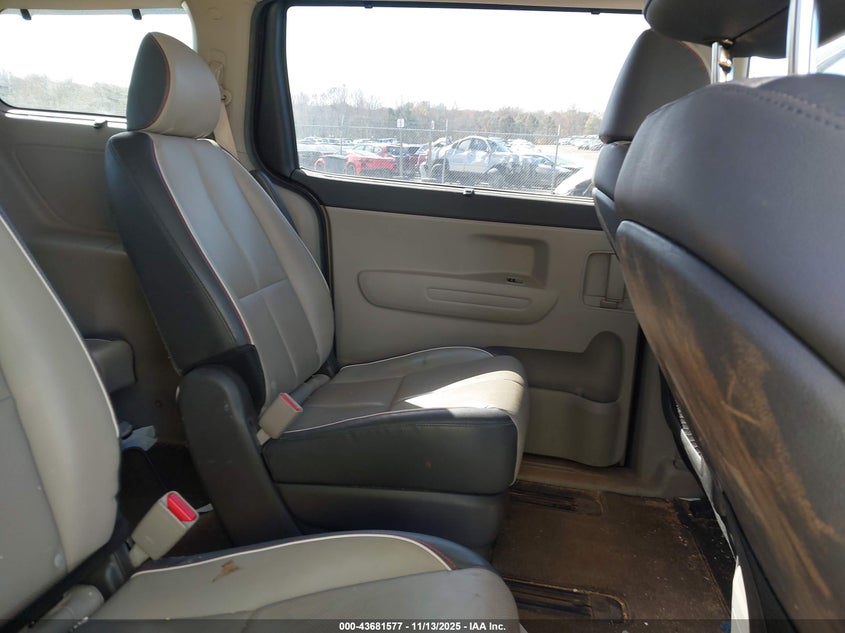 2018 Kia Sedona Lx VIN: KNDMB5C16J6348557 Lot: 43681577