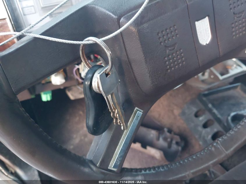 1985 Mercury Grand Marquis VIN: 2MEBP95F9FX615581 Lot: 43681630