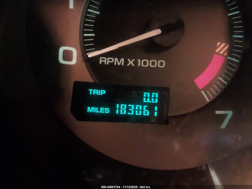 1997 Buick Riviera VIN: 1G4GD2218V4715463 Lot: 43681744