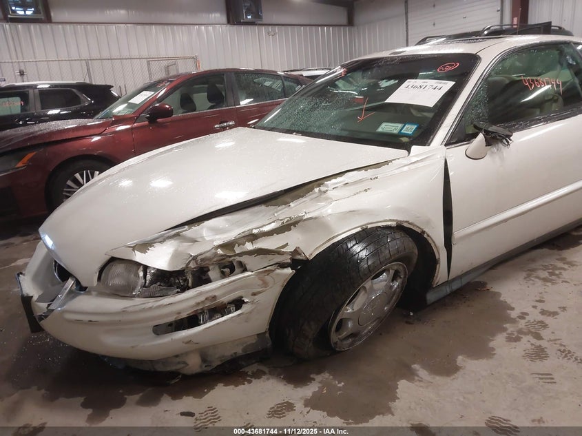 1997 Buick Riviera VIN: 1G4GD2218V4715463 Lot: 43681744