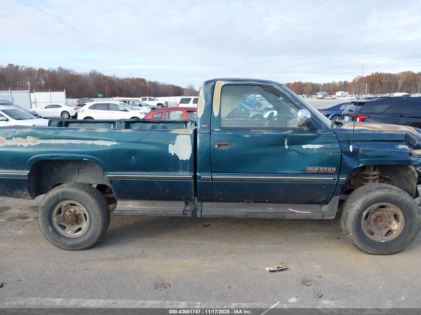 1995 Dodge Ram 2500 VIN: 1B7KF26C9SS320042 Lot: 43681747