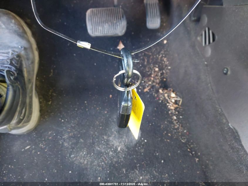 2008 Ford Focus Se/Ses VIN: 1FAHP35N88W279913 Lot: 43681751