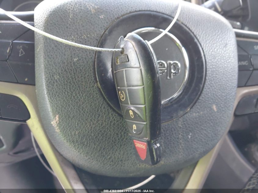 2015 Jeep Cherokee Latitude VIN: 1C4PJMCS8FW559172 Lot: 43681804