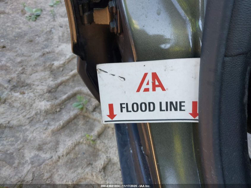 2015 Jeep Cherokee Latitude VIN: 1C4PJMCS8FW559172 Lot: 43681804