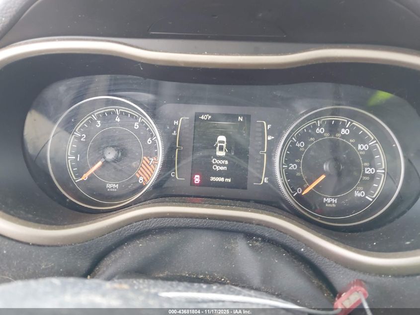 2015 Jeep Cherokee Latitude VIN: 1C4PJMCS8FW559172 Lot: 43681804