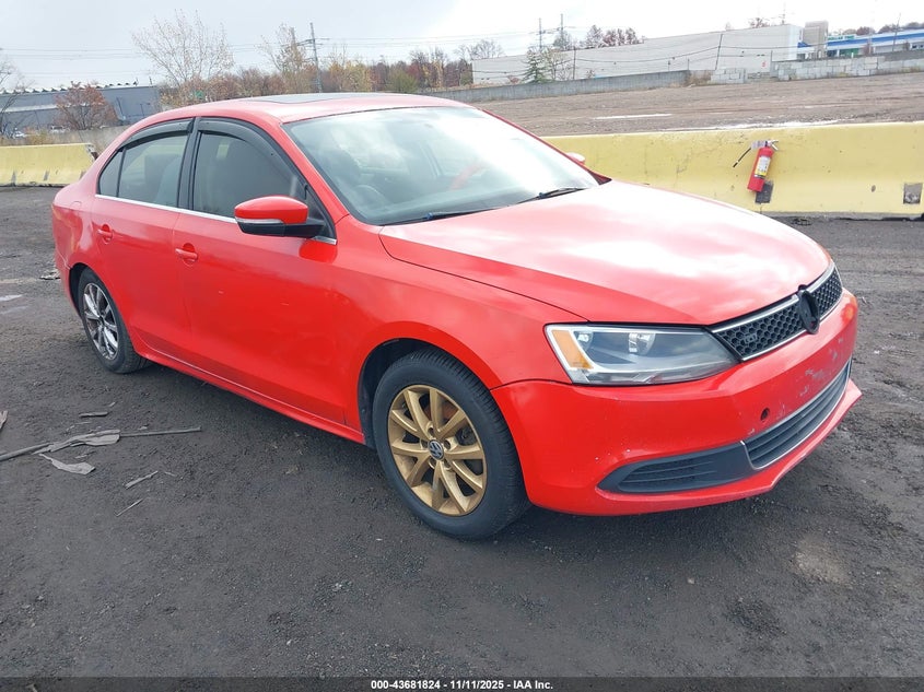 2014 VOLKSWAGEN JETTA 1.8T SE - 3VWB17AJ9EM356311