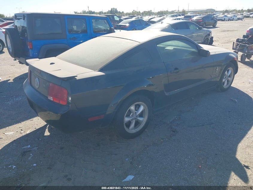 1ZVHT80N475367272 2007 FORD MUSTANG photo no. 4