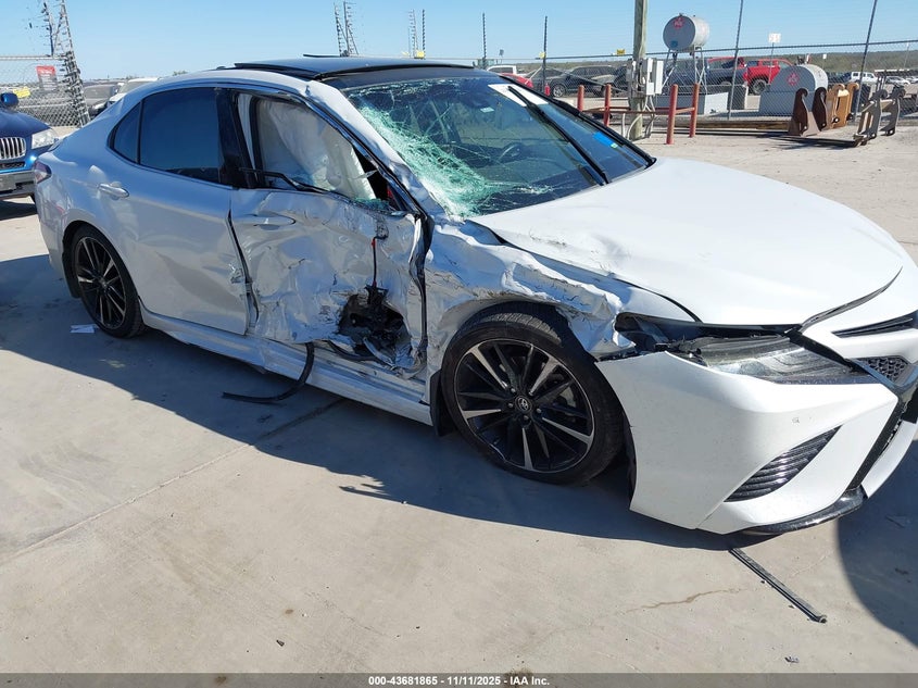 2018 TOYOTA CAMRY XSE - 4T1B61HK7JU145688