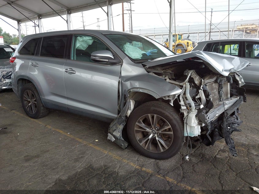 TOYOTA HIGHLANDER LE