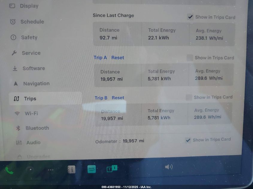 2024 Tesla Model Y Long Range Dual Motor All-Wheel Drive VIN: 7SAYGAEE2RF122644 Lot: 43681950