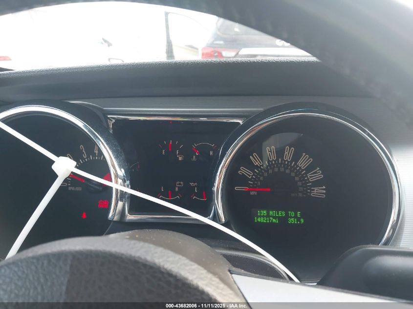 2005 Ford Mustang Gt Deluxe/Gt Premium VIN: 1ZVHT82H055226610 Lot: 43682006