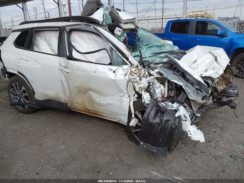 TOYOTA COROLLA CROSS XLE