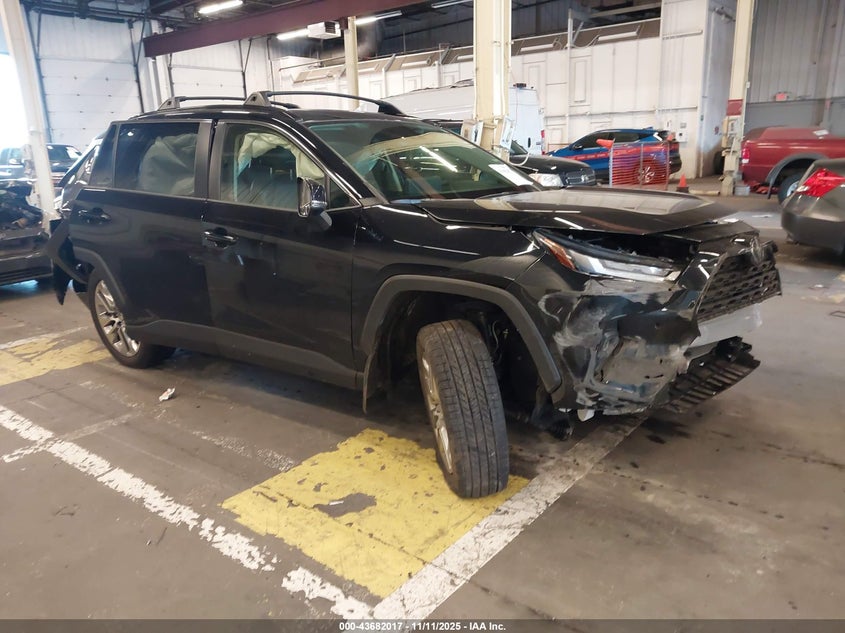2025 TOYOTA RAV4 XLE PREMIUM - JTMA1RFVXSJ043489