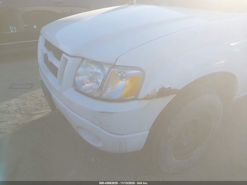 2005 Ford Explorer Sport Trac Adrenalin/Xls/Xlt VIN: 1FMZU77K05UB82435 Lot: 43682029