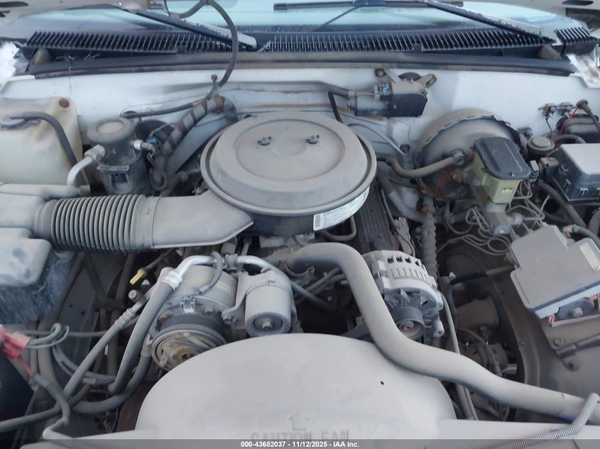 1995 Chevrolet Gmt-400 K2500 VIN: 1GBGK24K3SE273945 Lot: 43682037