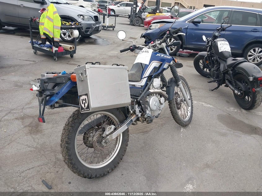 VIN JYADG24Y3HA001024 2017 YAMAHA XT250 C