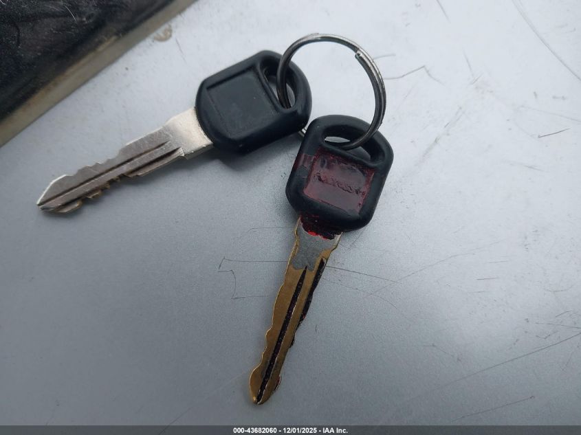 1998 Chevrolet Blazer Ls VIN: 1GNCS13W4WK185042 Lot: 43682060