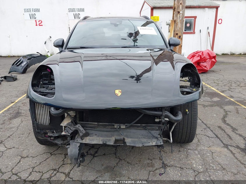 2016 Porsche Macan Turbo VIN: WP1AF2A53GLB94135 Lot: 43682165