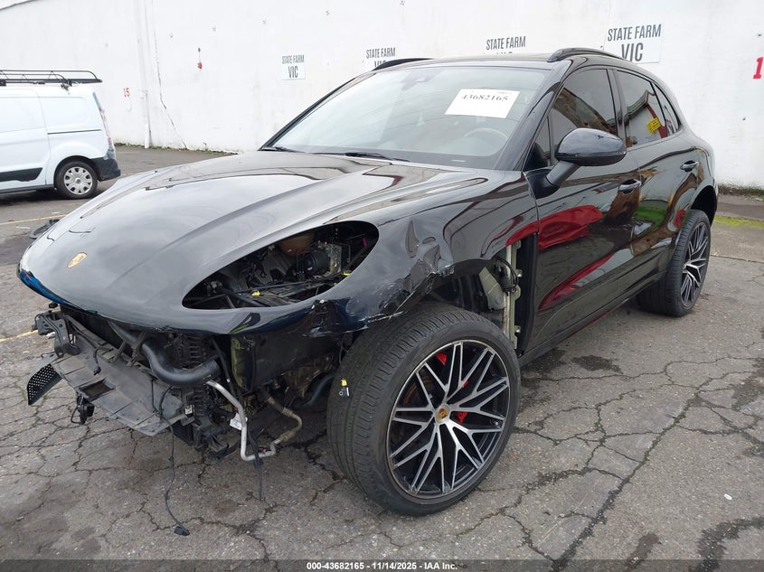2016 Porsche Macan Turbo VIN: WP1AF2A53GLB94135 Lot: 43682165